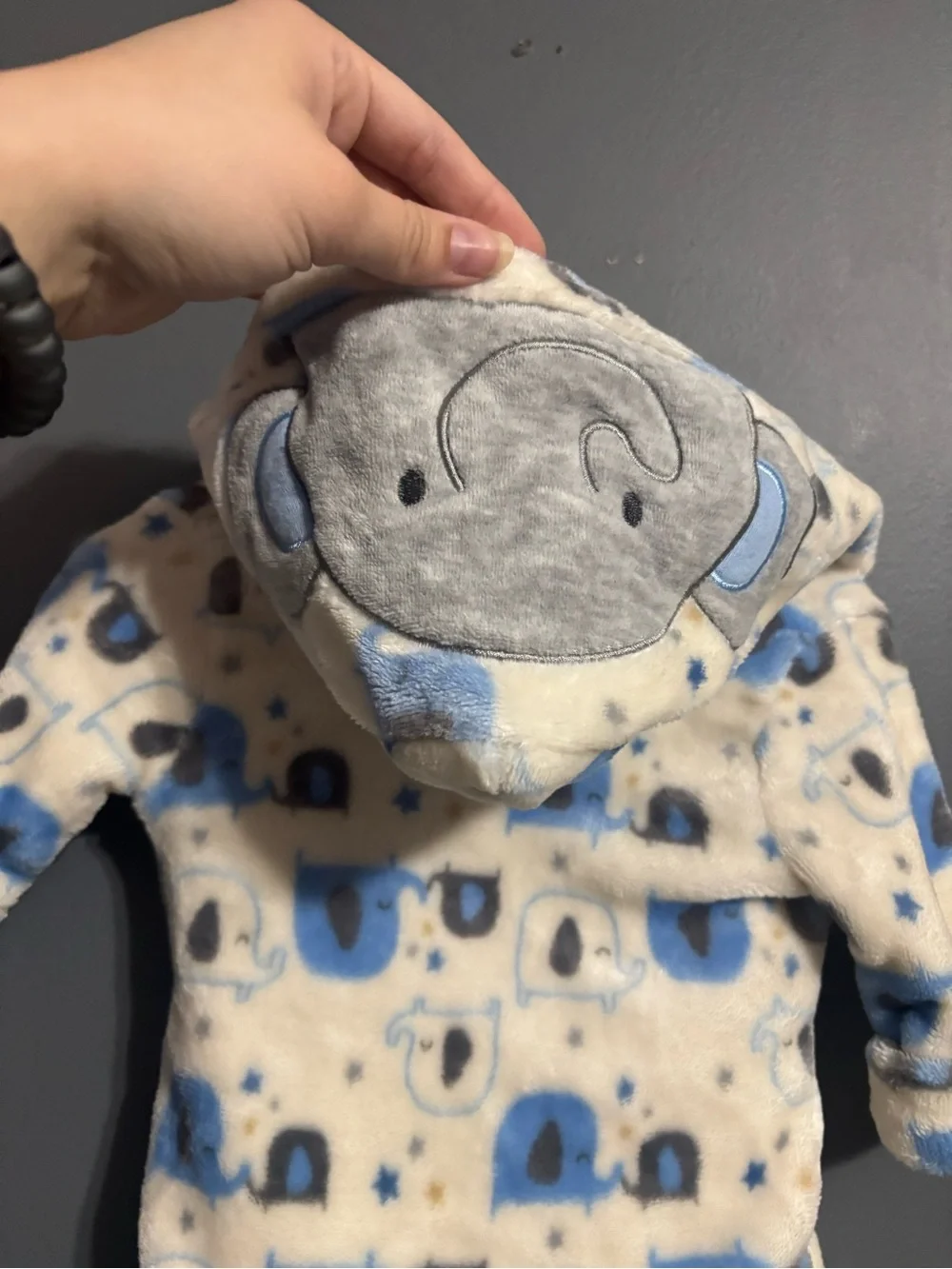 Duck Duck Goose Baby Hooded Fleece Robe Elephant Animal Print 0-9 Months